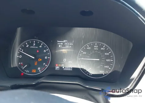 2024 Subaru Legacy Premium z USA, uszkodzony, nr VIN 4S3BWAC65R3018325